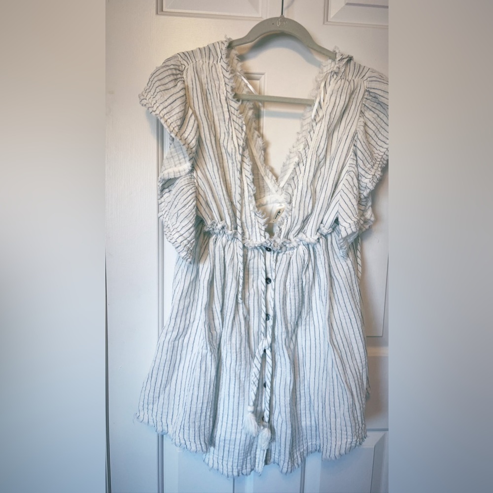 Classy Beach dress. White with blue pin stripes.